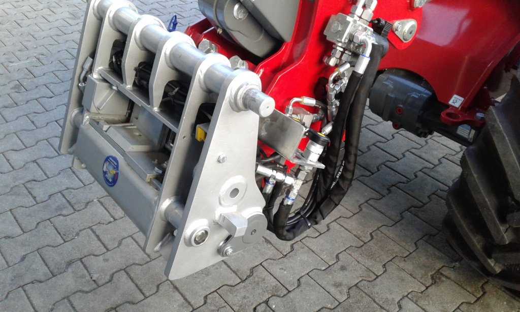 Hoflader des Typs Sonstige HIGHSPEED OIL COUPLER, Neumaschine in Seekirchen (Bild 13)