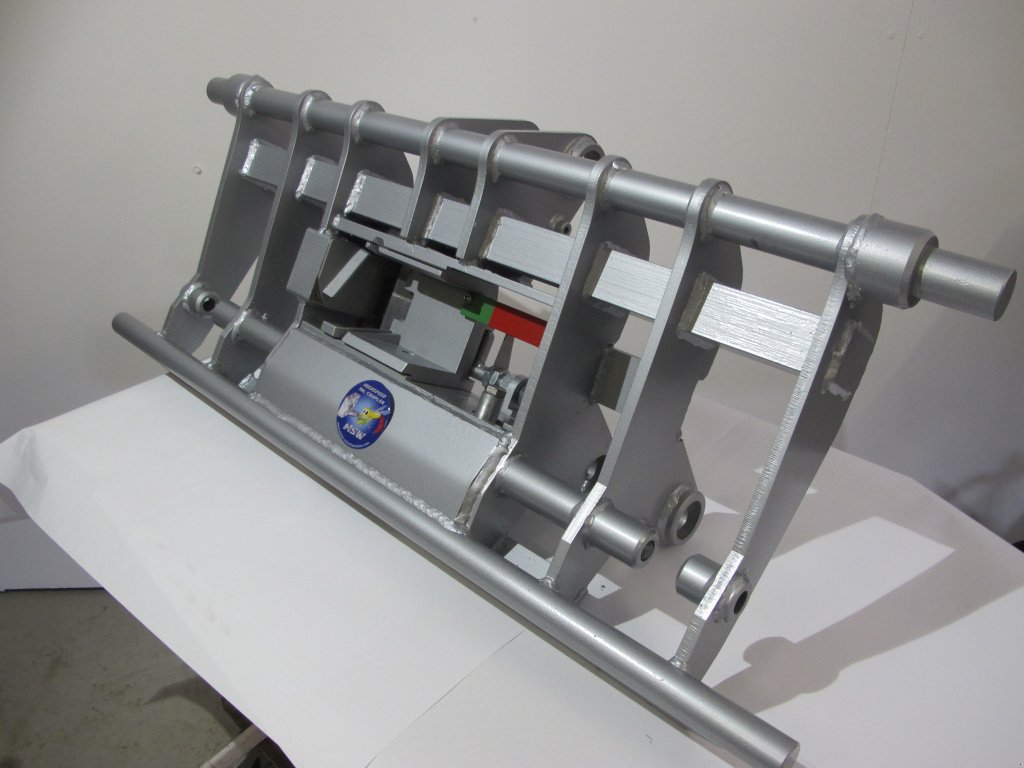 Hoflader des Typs Sonstige HIGHSPEED OIL COUPLER, Neumaschine in Seekirchen (Bild 12)