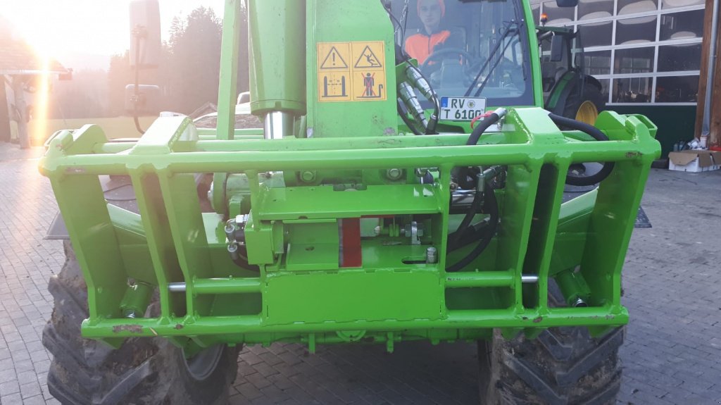 Hoflader des Typs Sonstige HIGHSPEED OIL COUPLER, Neumaschine in Seekirchen (Bild 18)