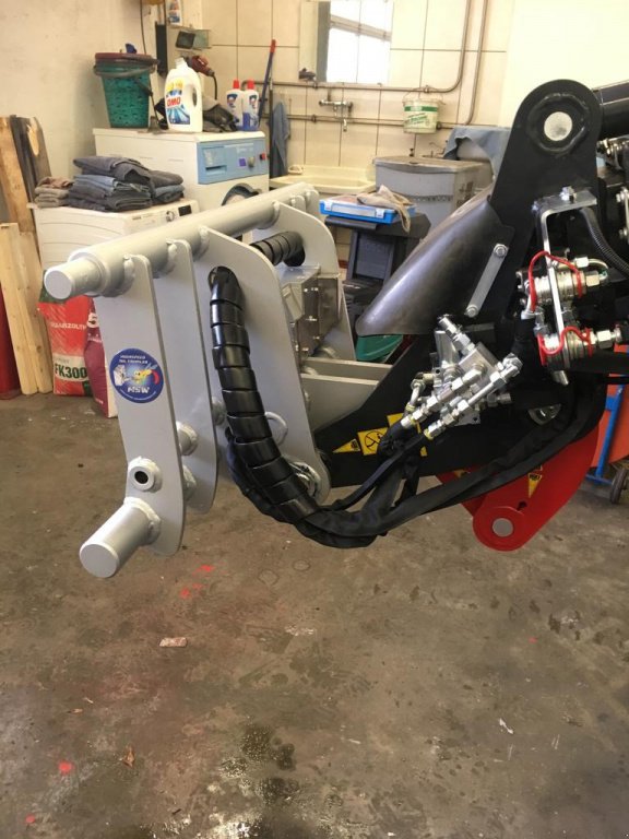 Hoflader des Typs Sonstige HIGHSPEED OIL COUPLER, Neumaschine in Seekirchen (Bild 15)