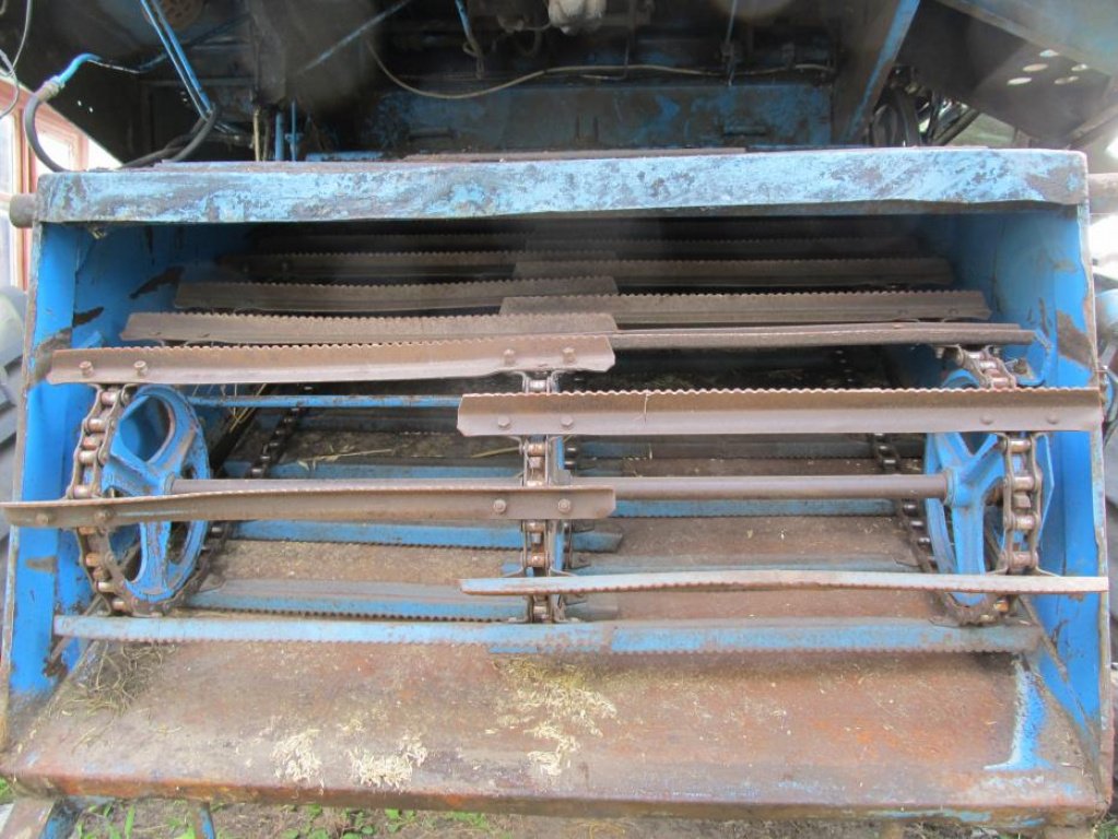 Oldtimer-Mähdrescher des Typs MDW E 512, Neumaschine in Не обрано (Bild 4)