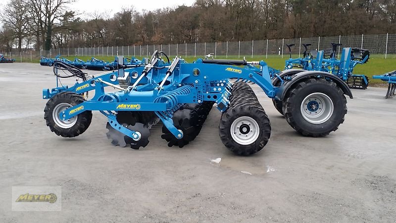 Kurzscheibenegge des Typs Meyer Agrartechnik KSE 6000 FR, Neumaschine in Andervenne (Bild 12)