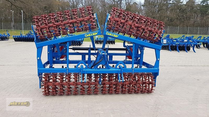 Sonstige Bodenbearbeitungsgeräte des Typs WM Meyer FFZG 3000, Neumaschine in Andervenne (Bild 1)