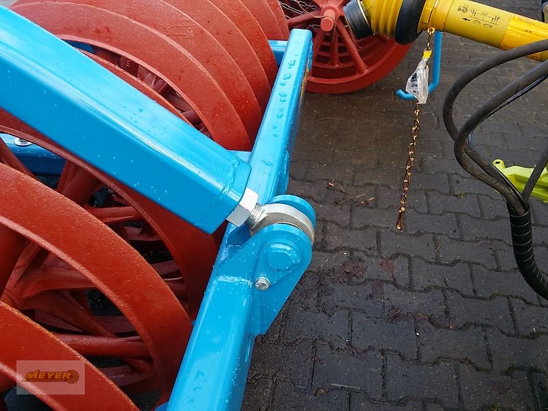 Packer & Walze des Typs Meyer Agrartechnik LFP 16/4, Neumaschine in Andervenne (Bild 4)