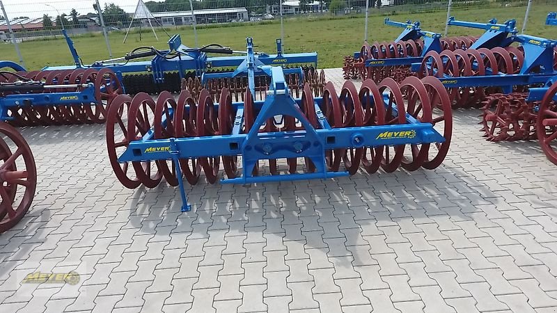 Packer & Walze des Typs Meyer Agrartechnik LFP 16/4, Neumaschine in Andervenne (Bild 13)
