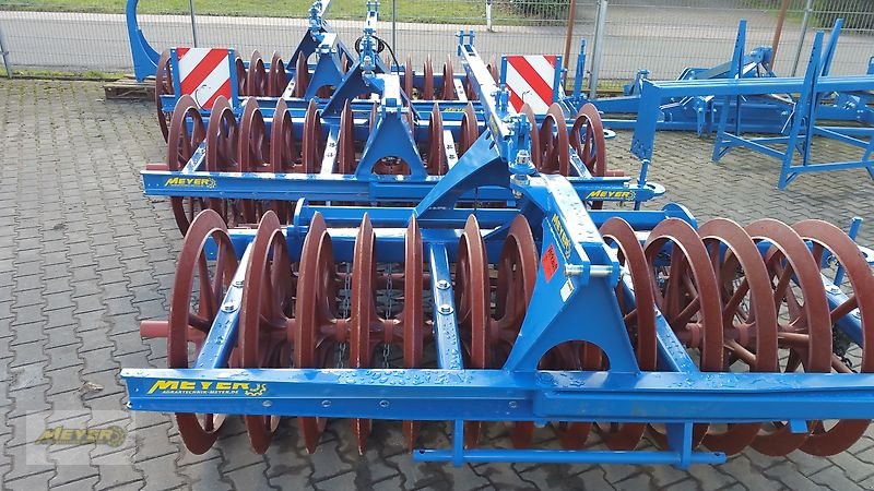 Packer & Walze des Typs Meyer Agrartechnik WP 12/4 N, Neumaschine in Andervenne (Bild 21)