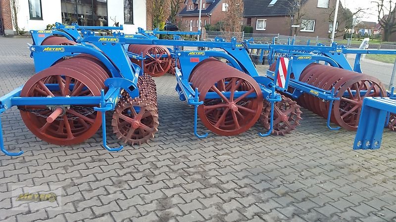 Packer & Walze des Typs Meyer Agrartechnik WP 16/4 N, Neumaschine in Andervenne (Bild 18)