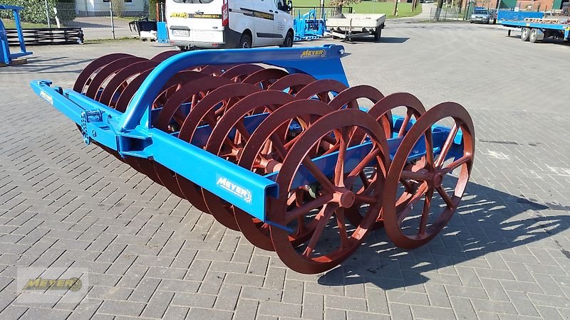 Packer & Walze des Typs Meyer Agrartechnik DWP 16, Neumaschine in Andervenne (Bild 15)