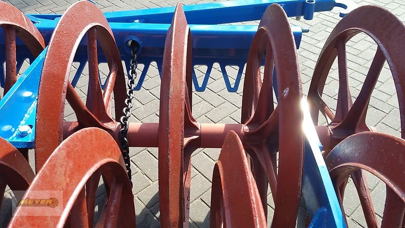 Packer & Walze des Typs Meyer Agrartechnik DWP 18, Neumaschine in Andervenne (Bild 17)