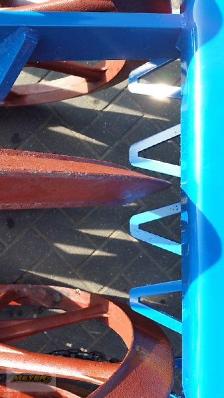 Packer & Walze des Typs Meyer Agrartechnik DWP 19, Neumaschine in Andervenne (Bild 1)