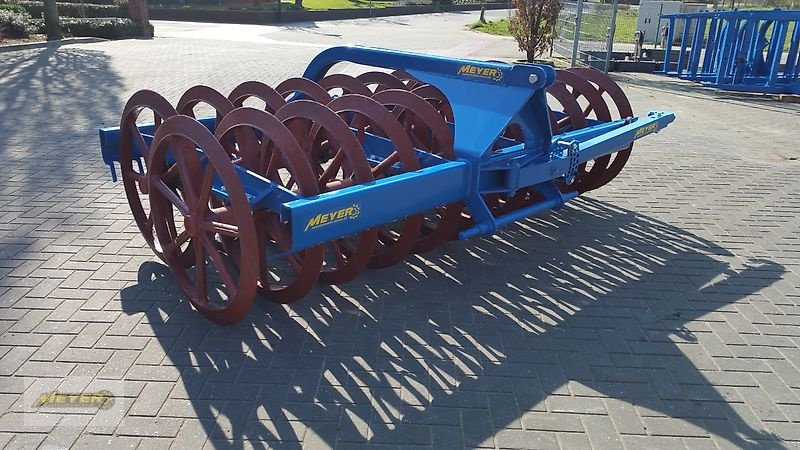 Packer & Walze des Typs WM Meyer DWP 22, Neumaschine in Andervenne (Bild 1)