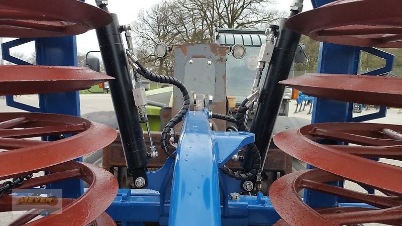 Packer & Walze des Typs Meyer Agrartechnik WP 20/4 Hy, Neumaschine in Andervenne (Bild 11)