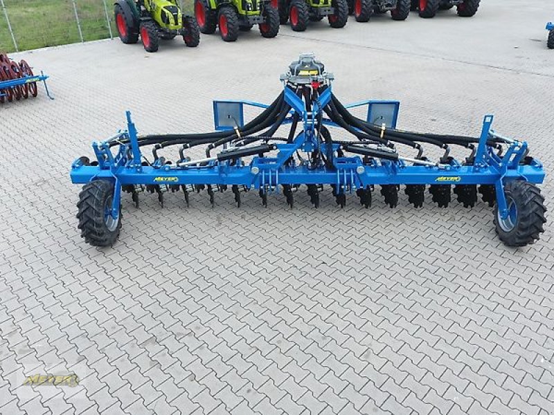 Güllescheibenegge des Typs WM Meyer Mixi 5300, Neumaschine in Andervenne (Bild 1)