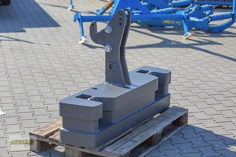 Sonstiges Traktorzubehör des Typs Meyer Agrartechnik KB 80 Frontgewicht, Neumaschine in Andervenne (Bild 3)