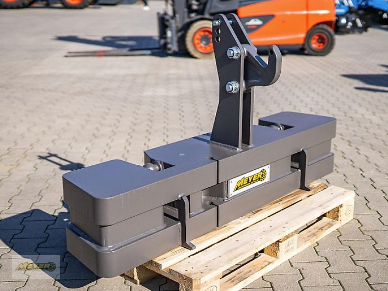 Frontgewicht des Typs Meyer Agrartechnik KB 120 Frontgewicht, Neumaschine in Andervenne (Bild 1)
