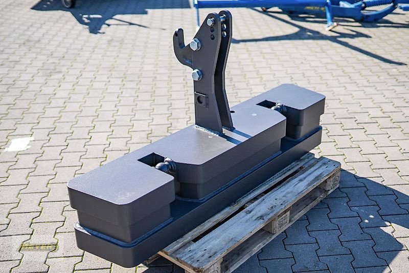 Frontgewicht des Typs Meyer Agrartechnik KB 120 Frontgewicht, Neumaschine in Andervenne (Bild 4)