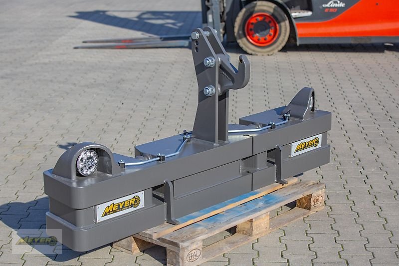 Frontgewicht des Typs Meyer Agrartechnik KB 145 Frontgewicht ohne Beleuchtung, Neumaschine in Andervenne (Bild 8)