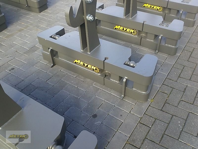 Frontgewicht des Typs WM Meyer KB 190 Frontgewicht, Neumaschine in Andervenne (Bild 9)