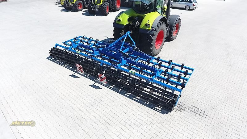 Grubber des Typs WM Meyer GFH 7500, Neumaschine in Andervenne (Bild 4)