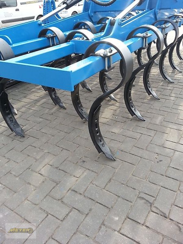 Grubber des Typs Meyer Agrartechnik GFM 3000, Neumaschine in Andervenne (Bild 4)