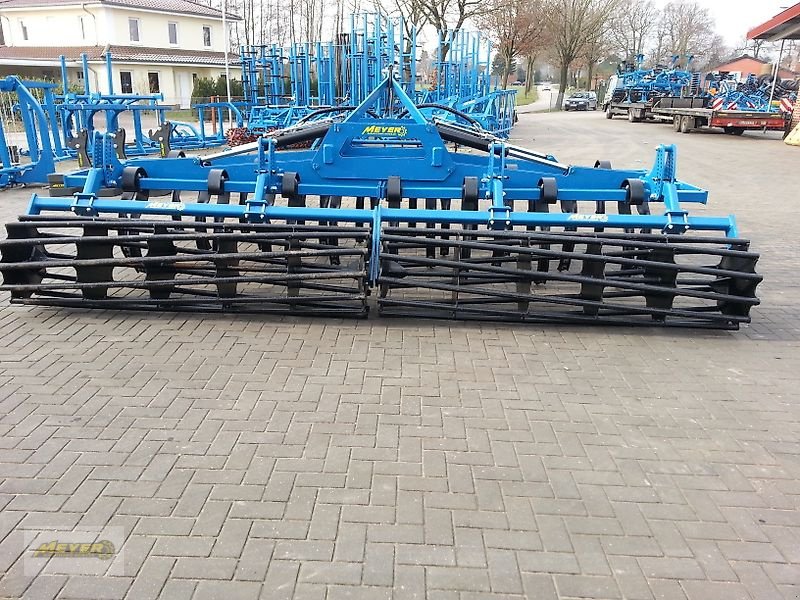 Grubber des Typs WM Meyer GFM 5000, Neumaschine in Andervenne (Bild 3)