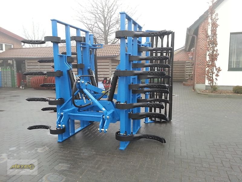 Grubber des Typs WM Meyer GFM 6000, Neumaschine in Andervenne (Bild 11)