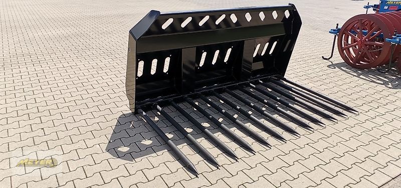 Frontladerzubehör des Typs WM Meyer Dung und Strohgabel DSG 13, Neumaschine in Andervenne (Bild 3)