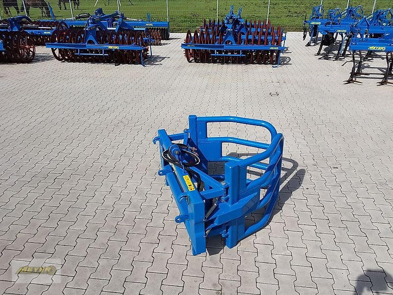 Frontladerzubehör des Typs Meyer Agrartechnik MCH, Neumaschine in Andervenne (Bild 10)