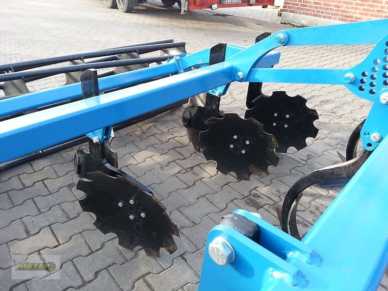 Grubber des Typs Meyer Agrartechnik FLG 3000 Profi, Neumaschine in Andervenne (Bild 3)