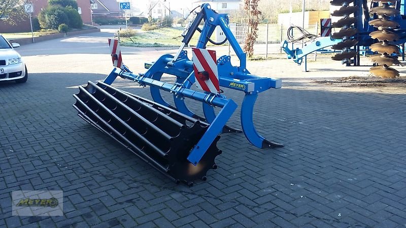 Tiefenlockerer des Typs WM Meyer Untergrundhaken UH4, Neumaschine in Andervenne (Bild 9)