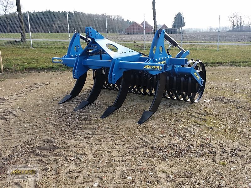 Tiefenlockerer des Typs Meyer Agrartechnik Untergrundhaken UH4 Maxi, Neumaschine in Andervenne (Bild 1)