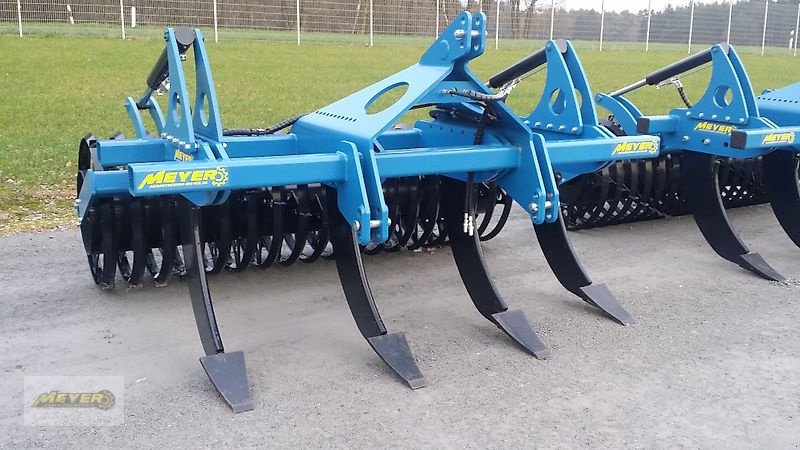 Tiefenlockerer des Typs Meyer Agrartechnik Untergrundhaken UH4 Maxi, Neumaschine in Andervenne (Bild 13)