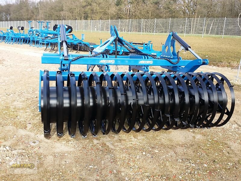 Tiefenlockerer des Typs Meyer Agrartechnik Untergrundhaken UH4 Maxi, Neumaschine in Andervenne (Bild 7)