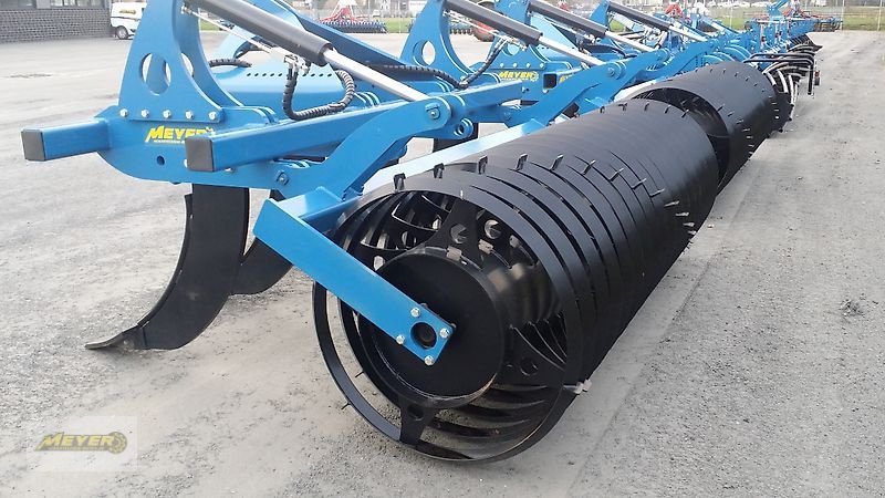 Tiefenlockerer des Typs Meyer Agrartechnik Untergrundhaken UH4 Maxi, Neumaschine in Andervenne (Bild 19)