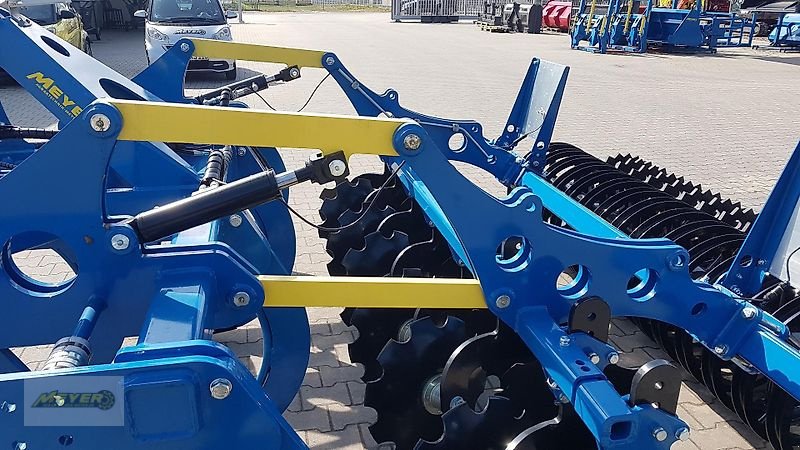 Tiefenlockerer des Typs Meyer Agrartechnik SZ 3000 XXL Sauzahn, Neumaschine in Andervenne (Bild 19)