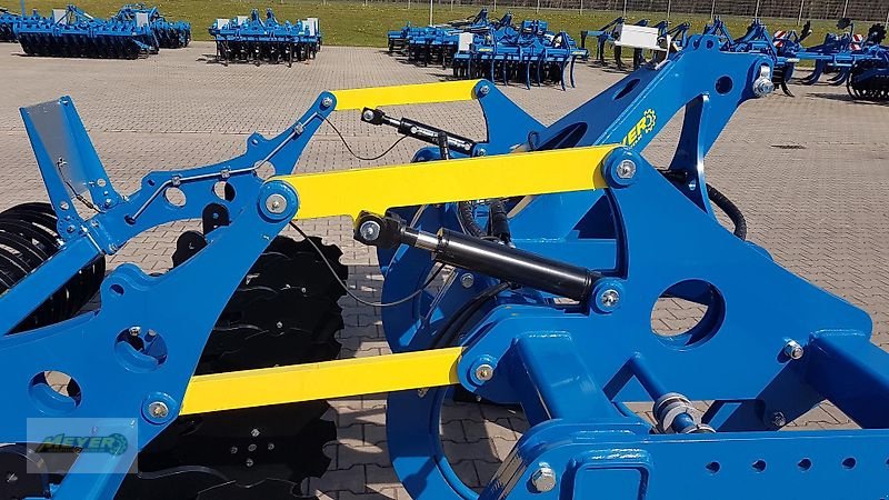 Tiefenlockerer des Typs Meyer Agrartechnik SZ 3000 XXL Sauzahn, Neumaschine in Andervenne (Bild 17)