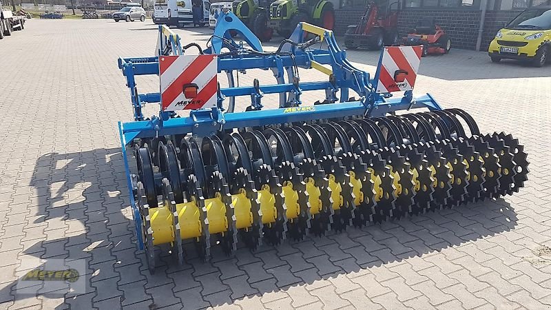 Tiefenlockerer des Typs Meyer Agrartechnik SZ 3000 XXL Sauzahn, Neumaschine in Andervenne (Bild 10)