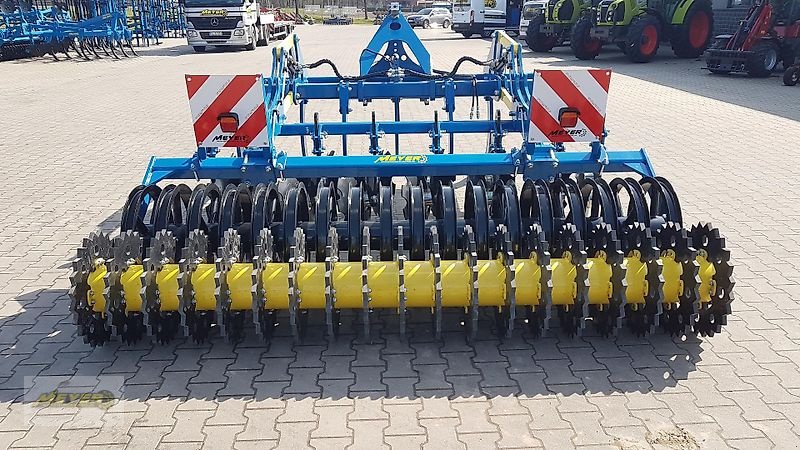 Tiefenlockerer des Typs Meyer Agrartechnik SZ 3000 XXL Sauzahn, Neumaschine in Andervenne (Bild 11)