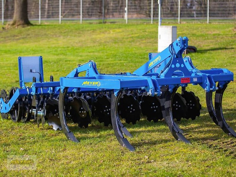 Tiefenlockerer des Typs Meyer Agrartechnik SZ 3000, Neumaschine in Andervenne (Bild 1)