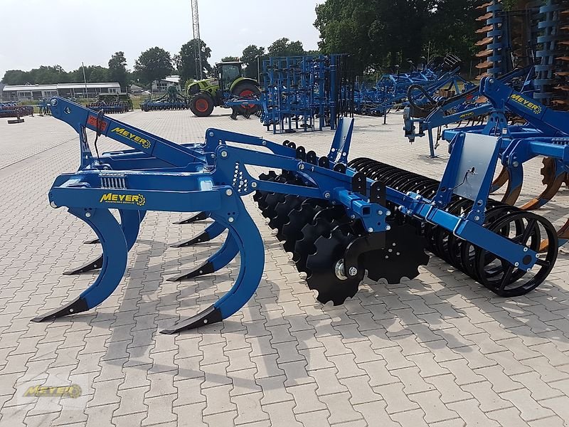 Tiefenlockerer des Typs WM Meyer SZ 3000, Neumaschine in Andervenne (Bild 2)