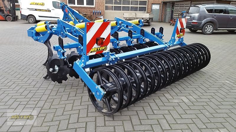 Tiefenlockerer des Typs Meyer Agrartechnik SZ 3000, Neumaschine in Andervenne (Bild 12)