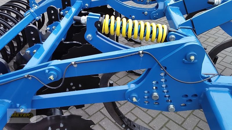 Tiefenlockerer des Typs WM Meyer SZ 3000, Neumaschine in Andervenne (Bild 17)