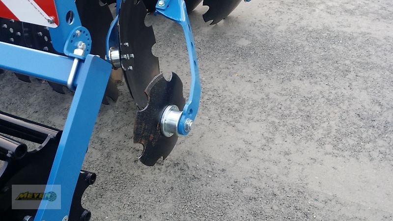 Kurzscheibenegge des Typs Meyer Agrartechnik KSE 3000, Neumaschine in Andervenne (Bild 7)