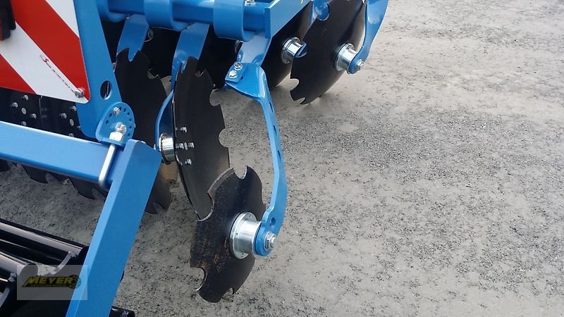 Kurzscheibenegge des Typs Meyer Agrartechnik KSE 3000, Neumaschine in Andervenne (Bild 8)