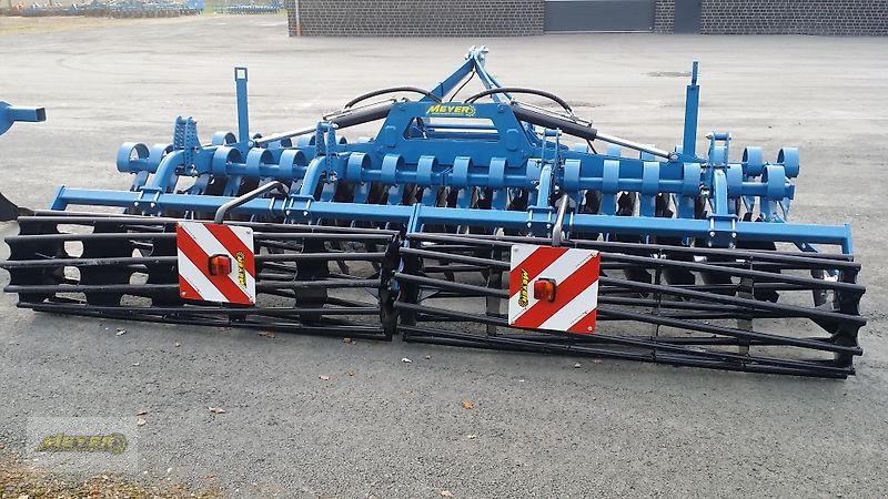 Kurzscheibenegge des Typs Meyer Agrartechnik KSE 4750, Neumaschine in Andervenne (Bild 16)