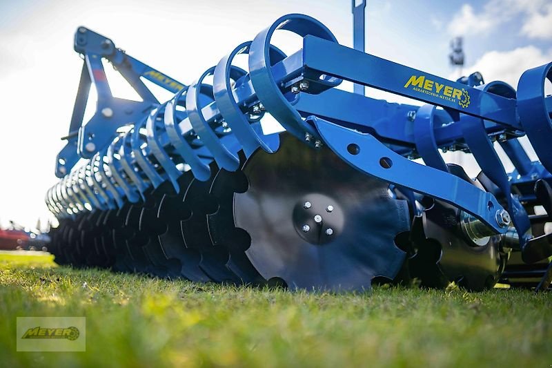 Kurzscheibenegge des Typs Meyer Agrartechnik KSE 4750, Neumaschine in Andervenne (Bild 3)