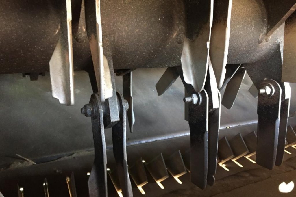 Oldtimer-Mähdrescher des Typs John Deere 9650 STS, Neumaschine in Київ (Bild 5)