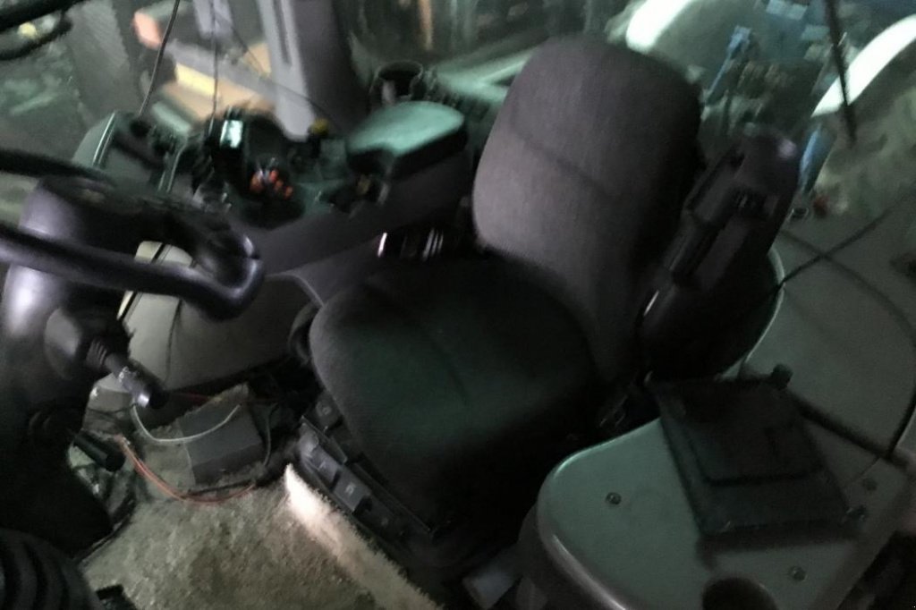 Raupentraktor des Typs CHALLENGER MT765, Neumaschine in Київ (Bild 7)