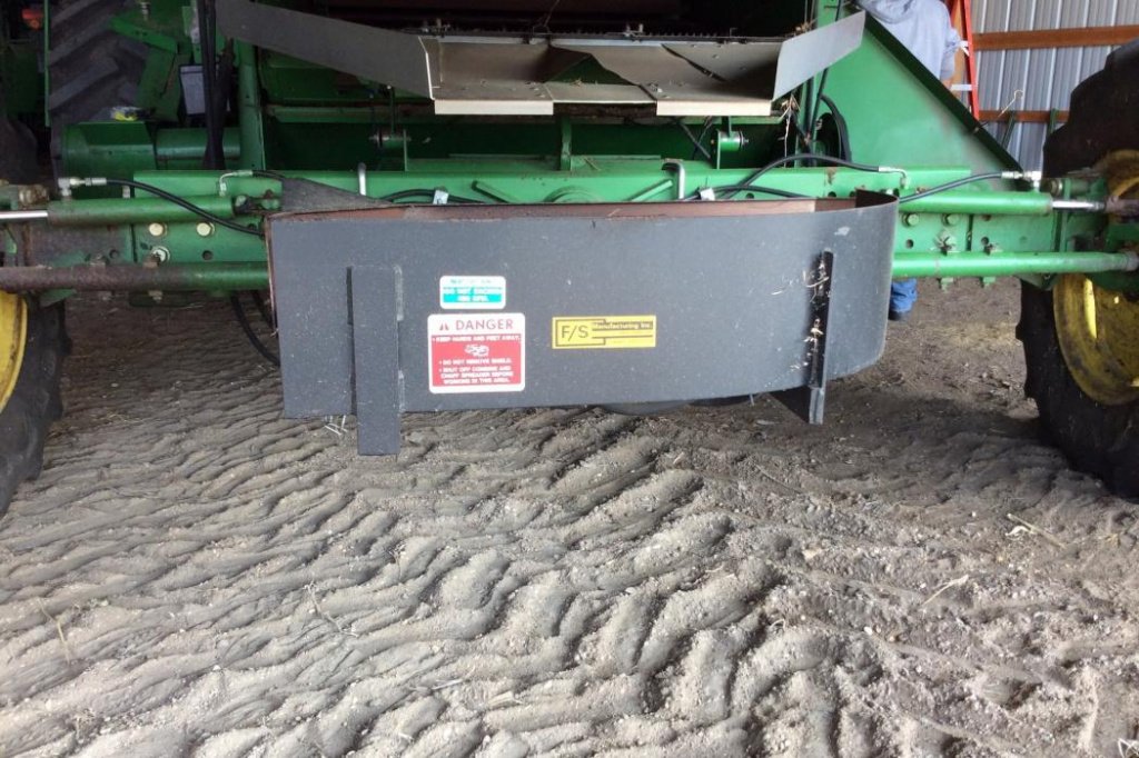 Oldtimer-Mähdrescher des Typs John Deere 9600, Neumaschine in Київ (Bild 4)