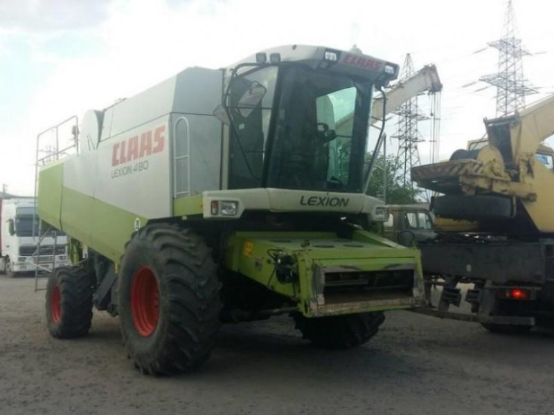 Oldtimer-Mähdrescher des Typs CLAAS Lexion 480, Neumaschine in Пролиски (Bild 1)